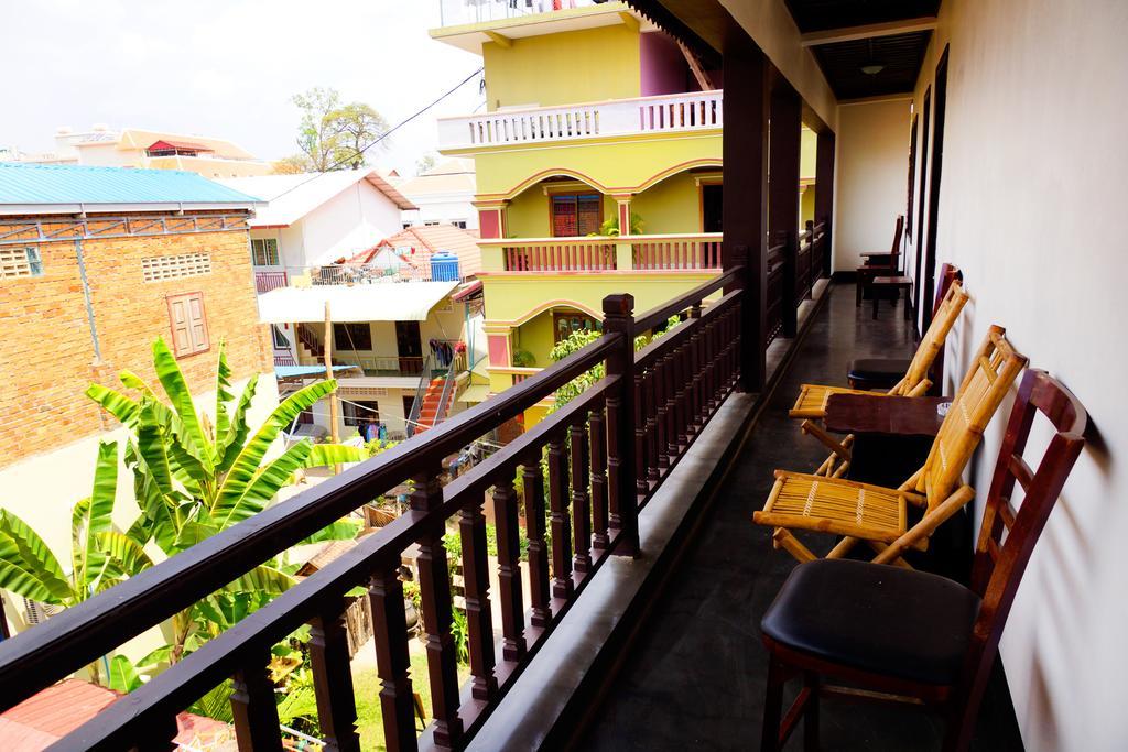 Uncle Sam Bed & Breakfast 3*